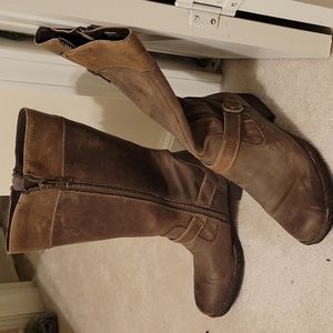 Brown calf boots